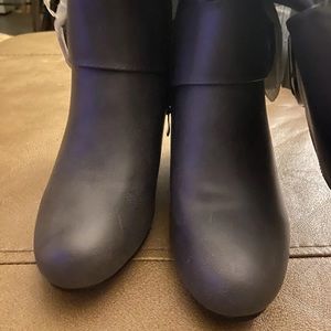 Time and Tru Wedge Womens Size 6 Winter Boots Gray.